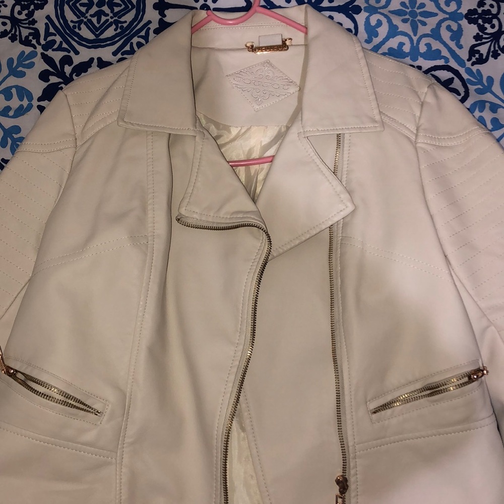 Women’s White Leather Jacket